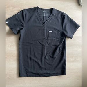 Leon three-pocket scrub top men black small
